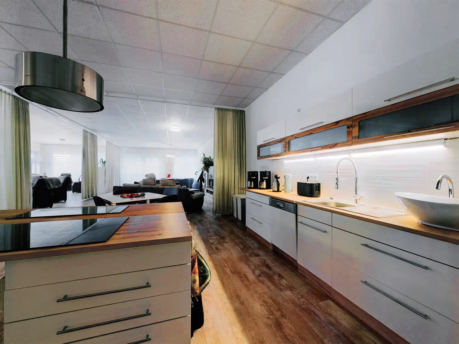 Ebert´s Pflegen - Pflegedienst - offene Küche, Essbereich