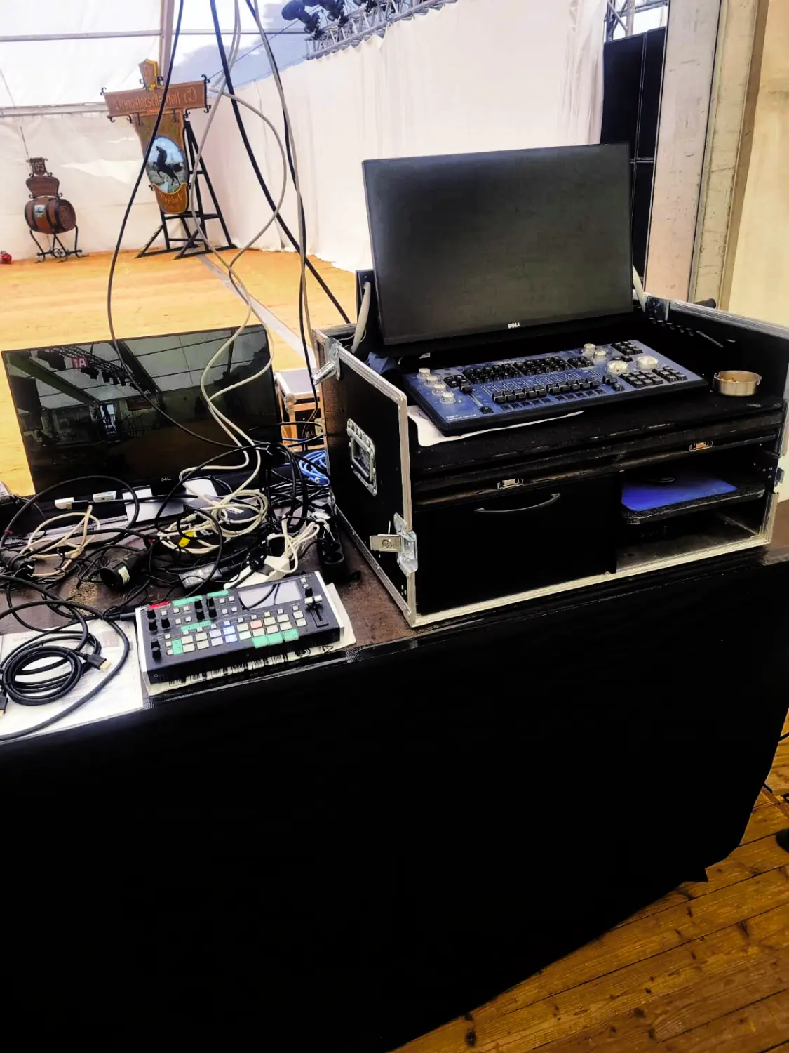 Ebert's Dienstleistungen & Feen GmbH - alltägliche Hausarbeit - Eventorganisation, Tonanlage