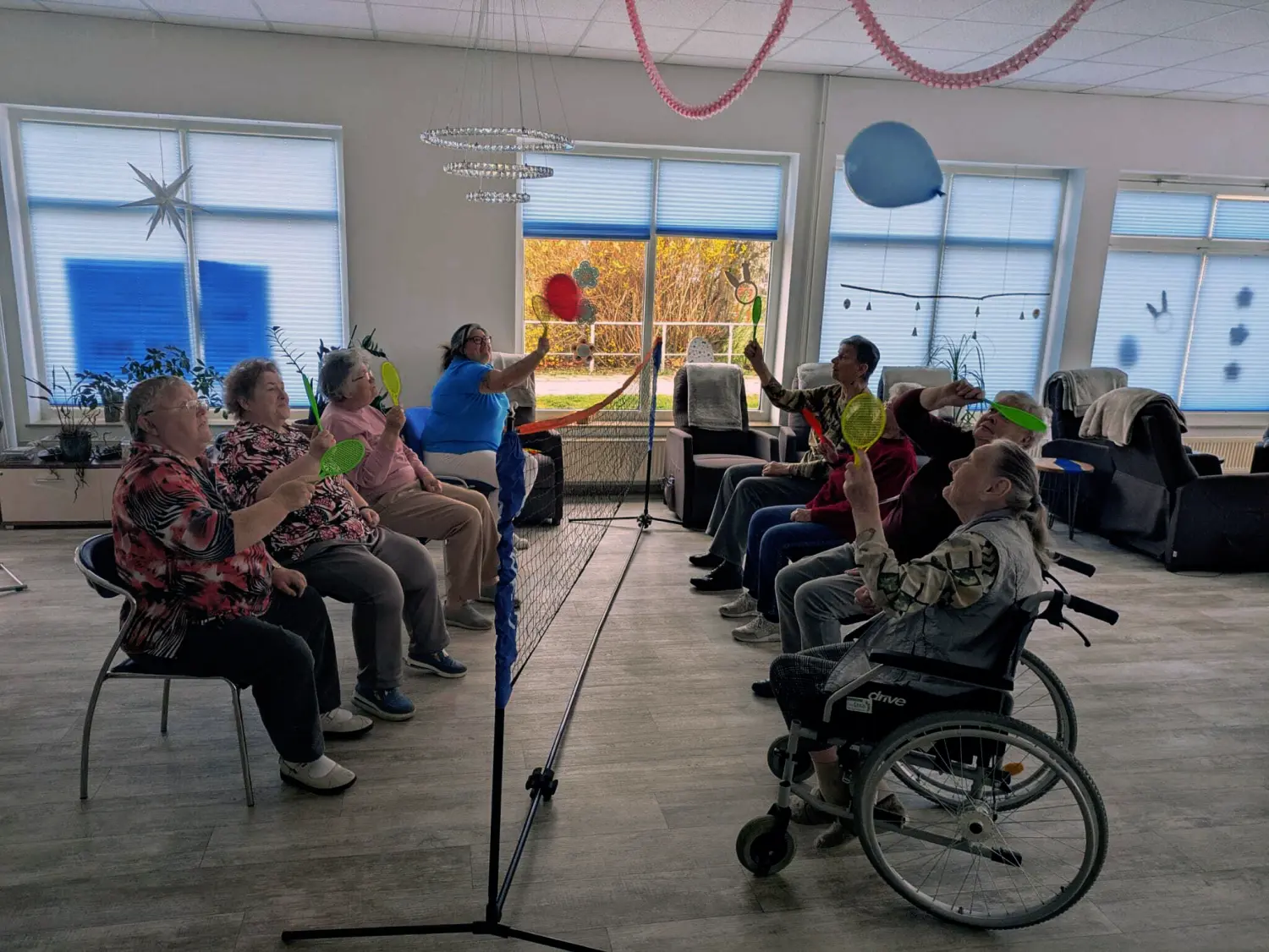 Ebert & Ebert Tagespflegen GmbH - Tagespflege an der Saale - Senioren im Zimmer